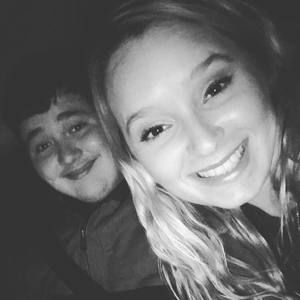 Meet your Posher, Raegan